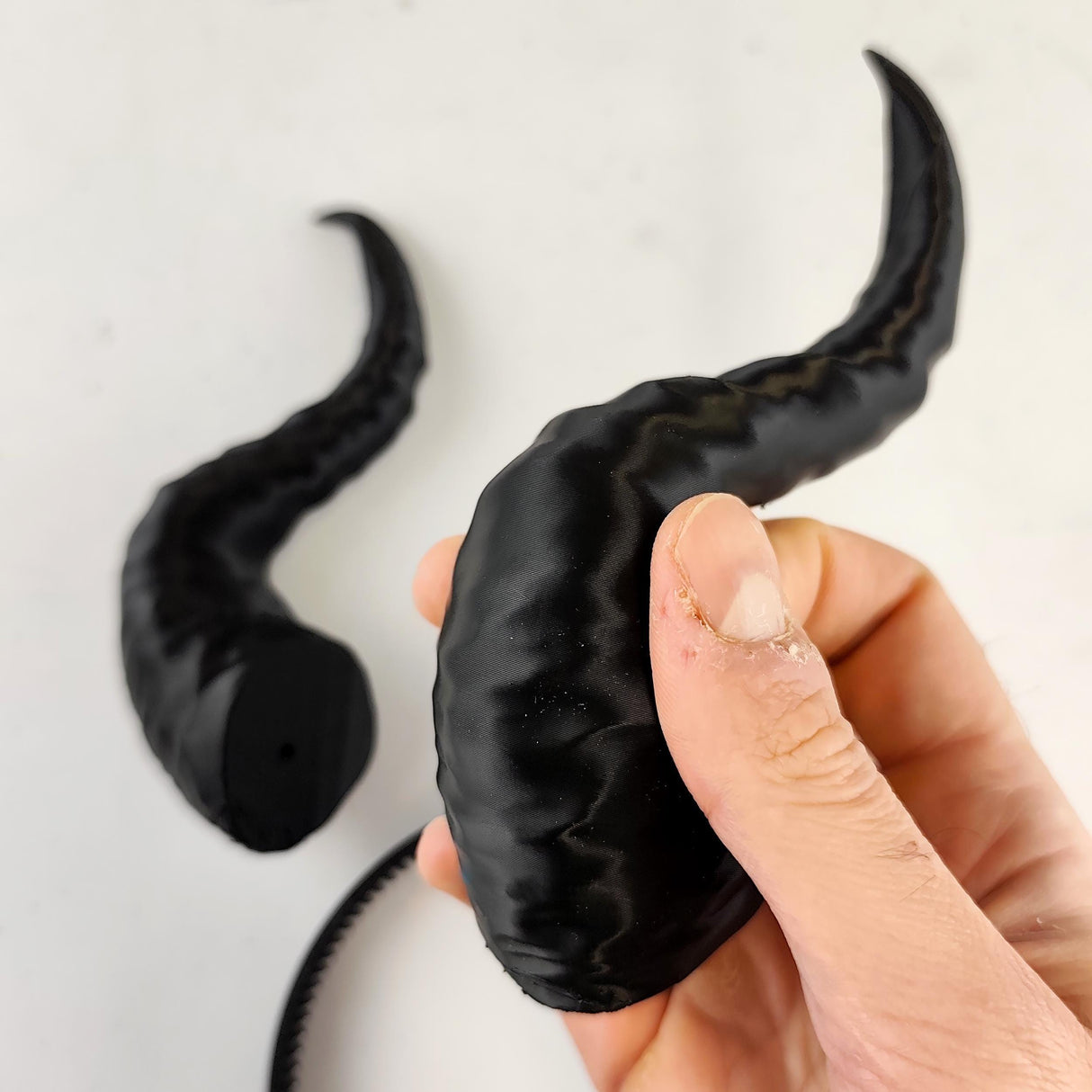 Gothic Demon Horns | 3D Printed Costume Horns | Cosplay Headpiece | Halloween Horns | Fantasy Cosplay Accessories | Black Devil Horn