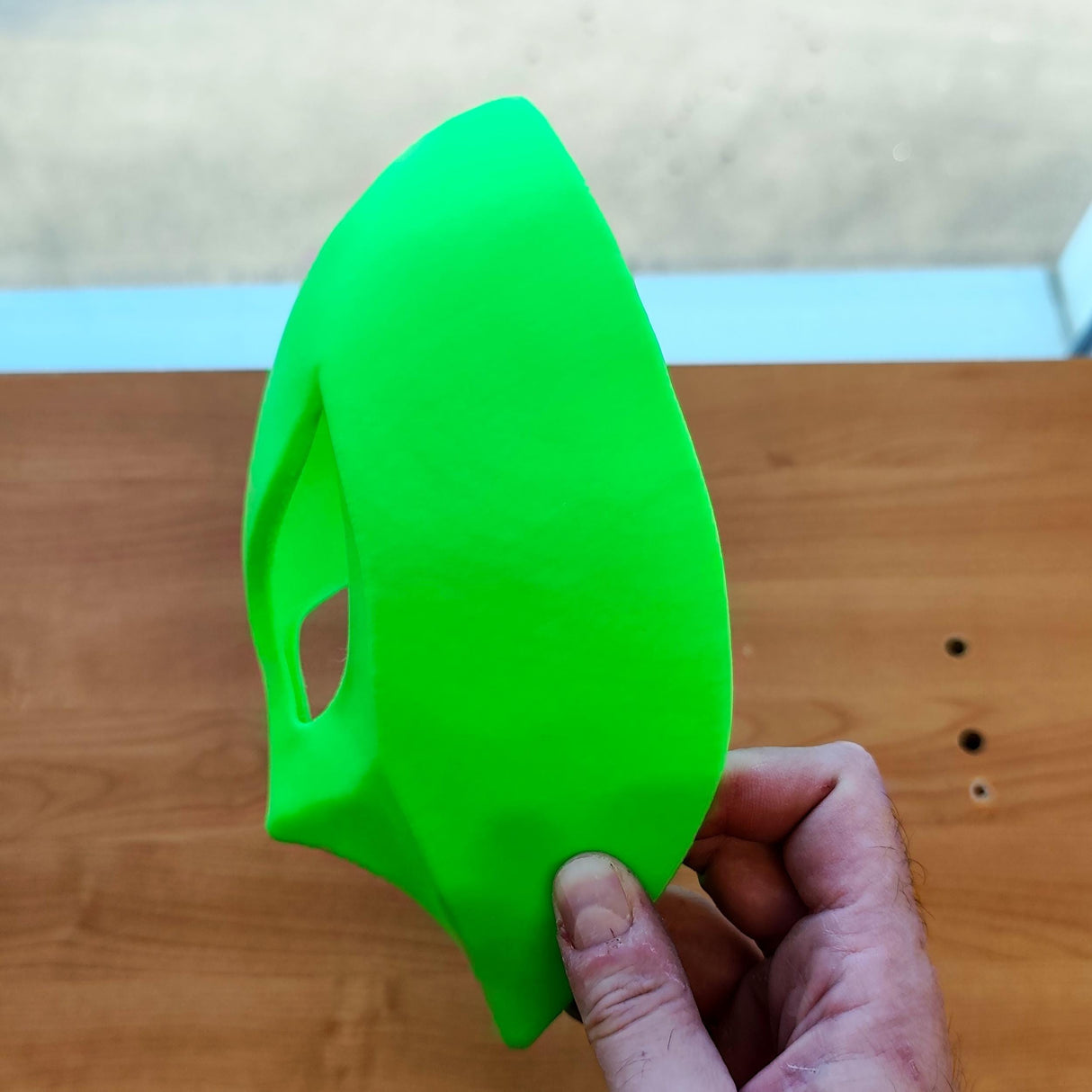 3D Printed Alien Mask | Futuristic Phantom Minimalist Sci-Fi Mask | Cyberpunk Cosplay Extraterrestrial Costume Mask | Space Warrior Mask