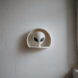 3D Printed Alien Wall Niche Decor | Minimalist UFO Shelf Sculpture for Bedroom, Gaming Room, Modern Office Sci-Fi Geeky Home Accent